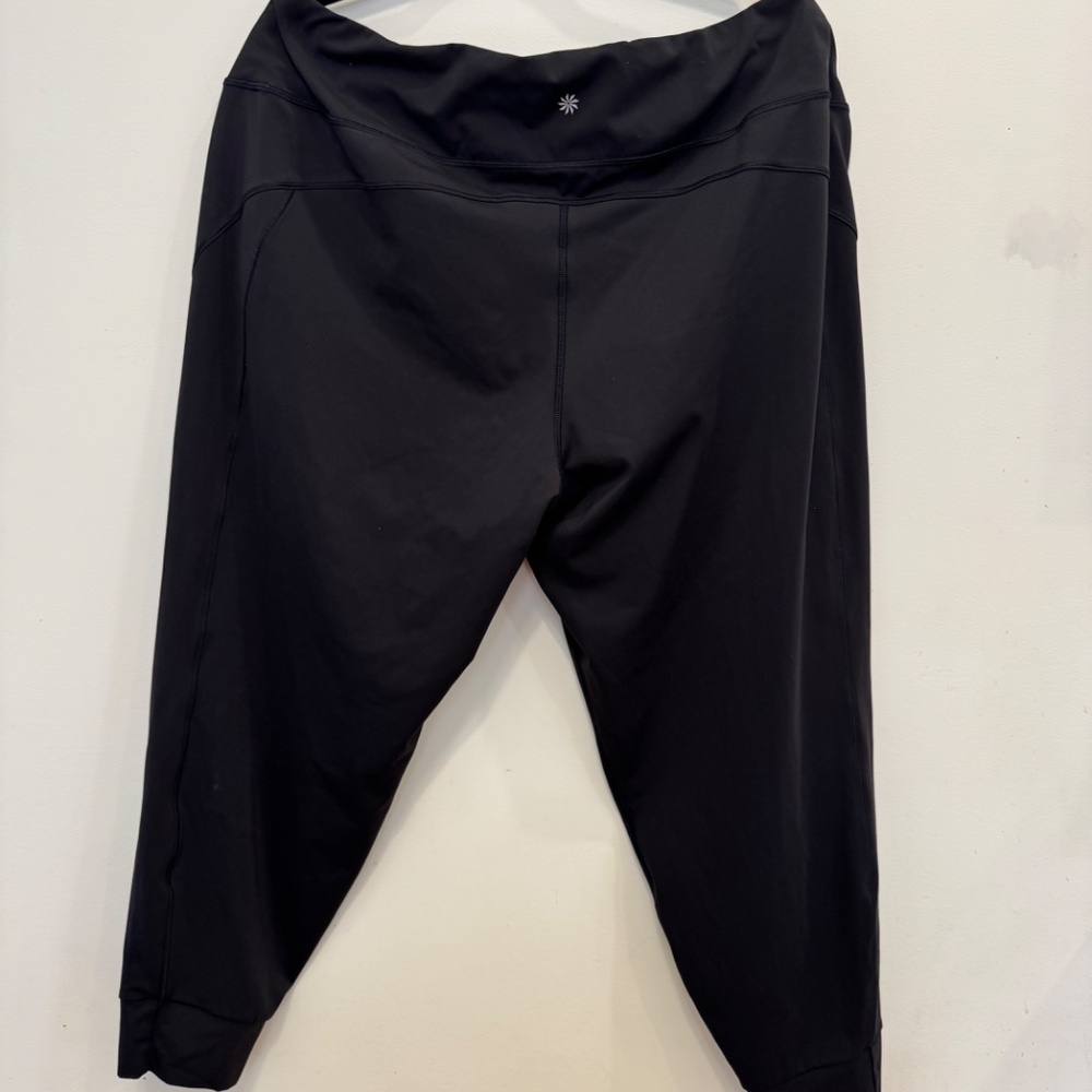Athleta Rainier Jogger — 1X Black with Zipper Pockets, Priced to Sell Fast